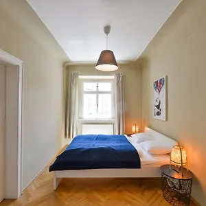 Apartment Celetna 27, Prag