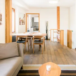 Ferienhaus Modern In A Picturesque 15th-century Building, Prag